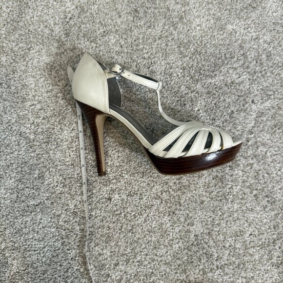 NWOT Guess Women's Peep Toe Stilletos Size 8 - Picture 6 of 7